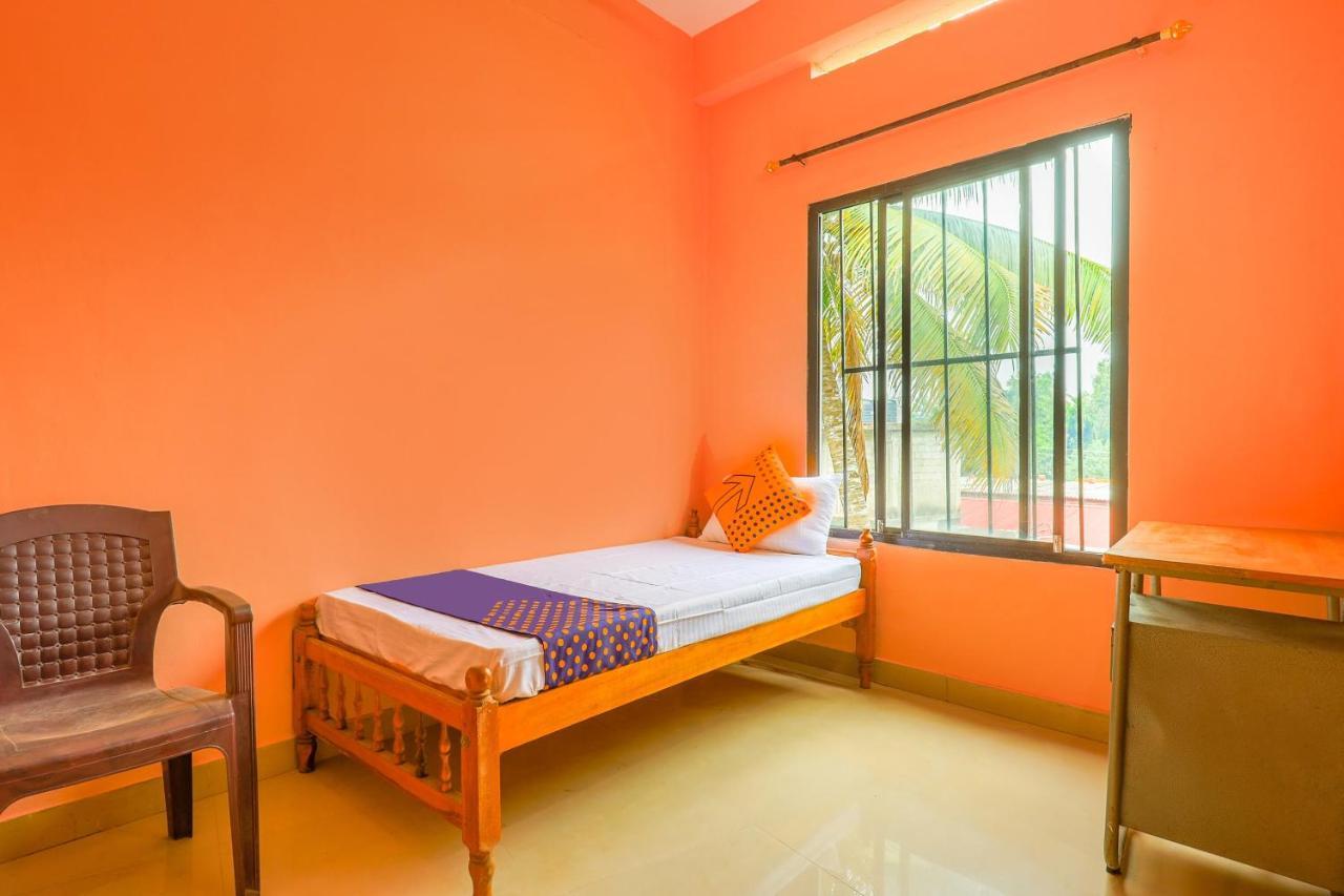 Oyo New Mubarak Tourist Home Panmana 外观 照片